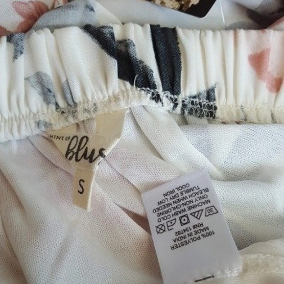 NWT romper - Picture 3 of 3